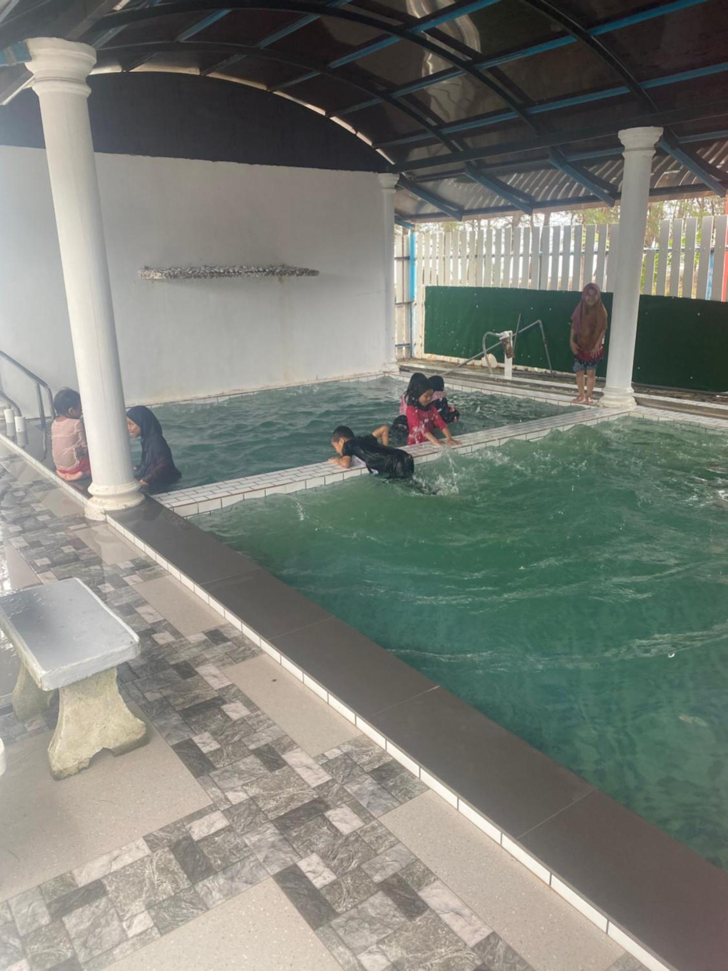 Paka Tamim Seaview Hotel Kültér fotó